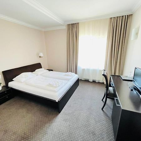 Hotel Opal Zalău Zewnętrze zdjęcie