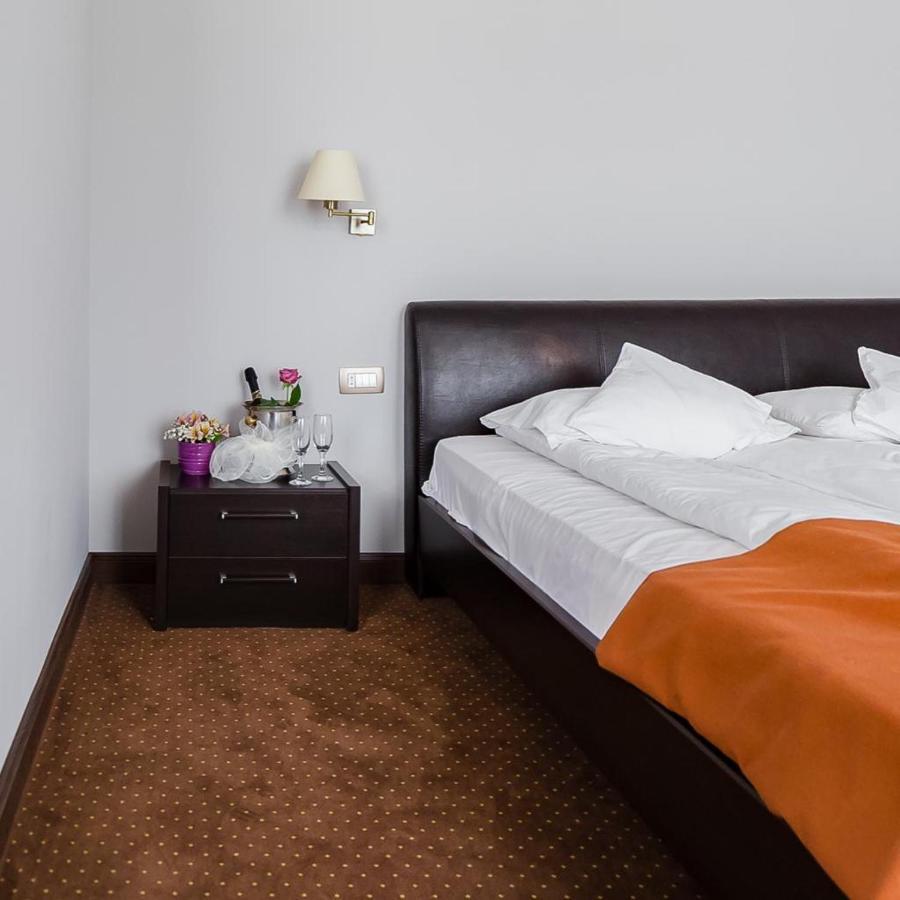 Hotel Opal Zalău Zewnętrze zdjęcie