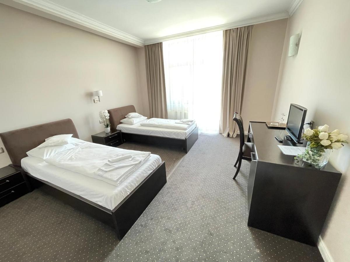 Hotel Opal Zalău Zewnętrze zdjęcie